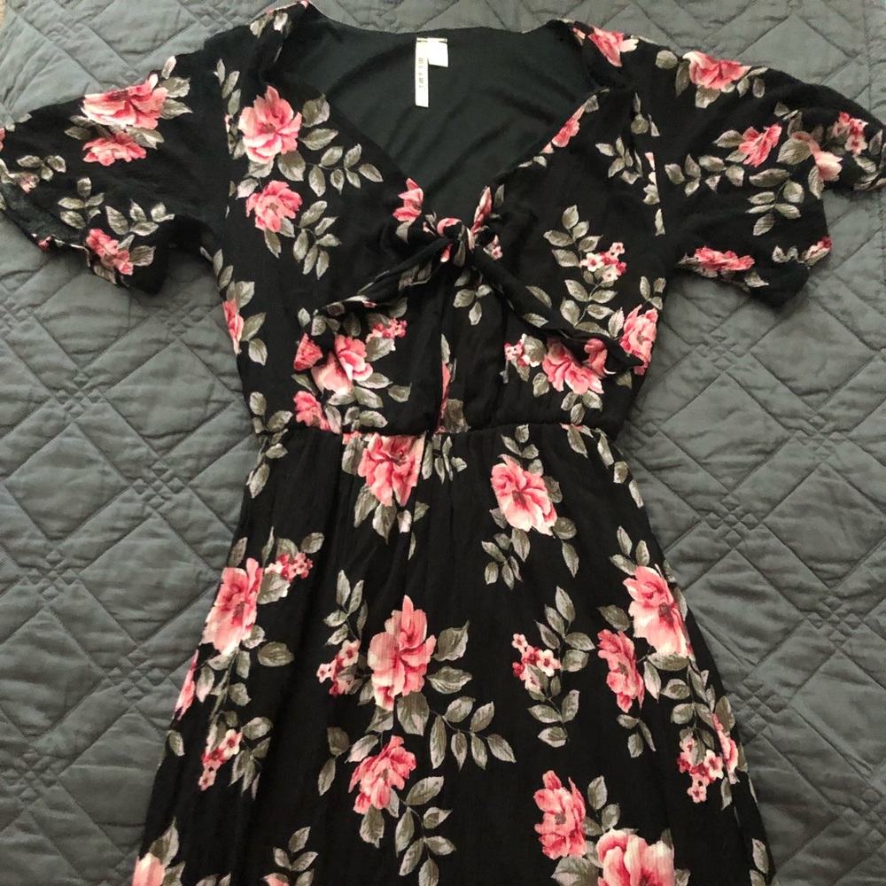 Black floral maxi dress size medium